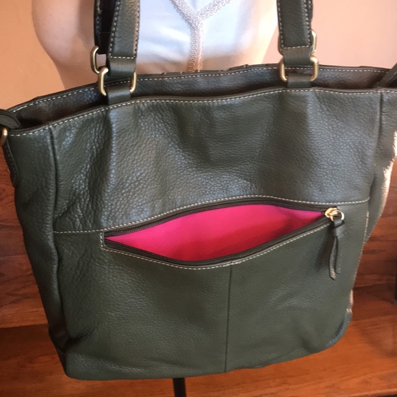 a.n.a GREEN LEATHER SHOULDER BAG - Picture 7 of 11